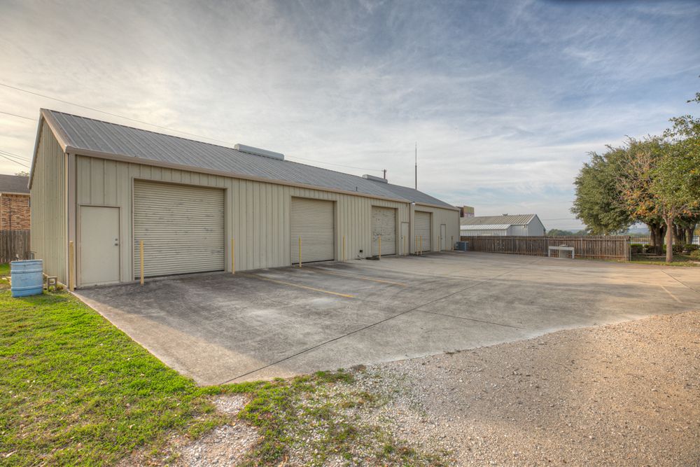 Office For Sale: 2461 Loop 337, New Braunfels, TX 78130